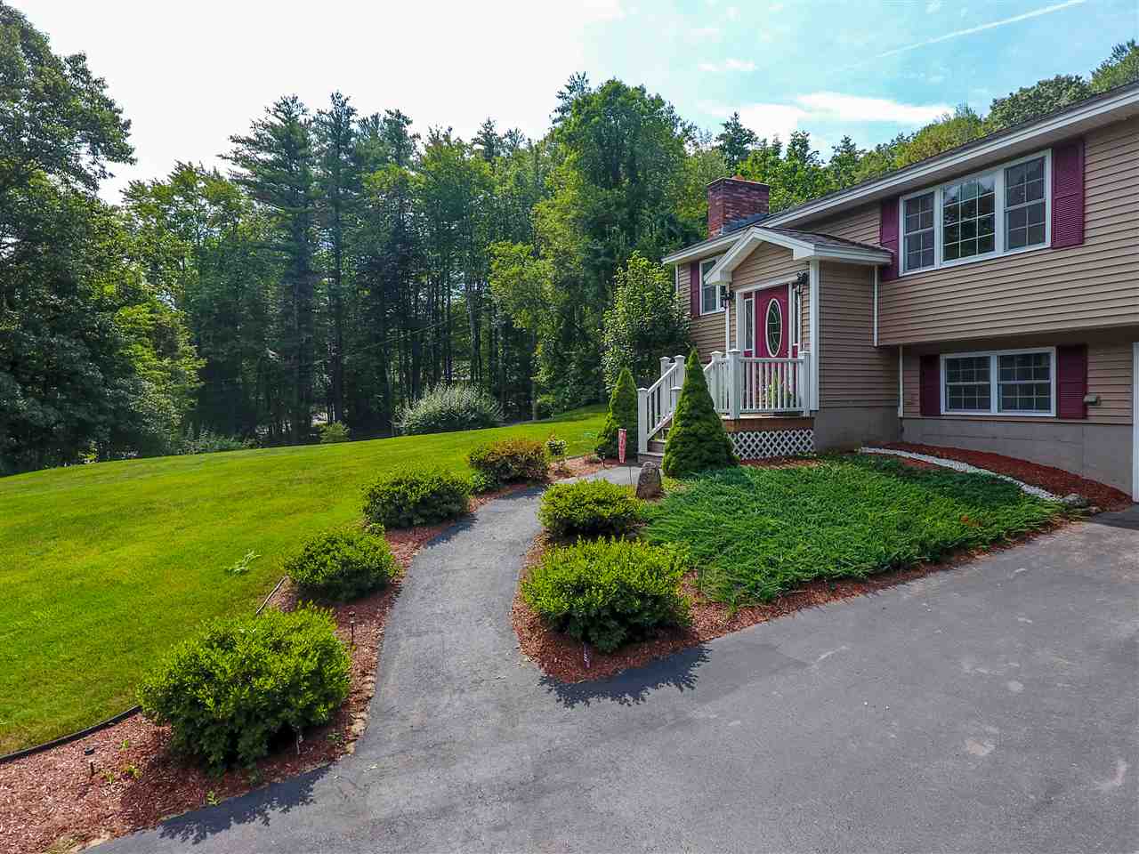 80 Wallace Road Goffstown, NH 03045 - Photo 12 of 36