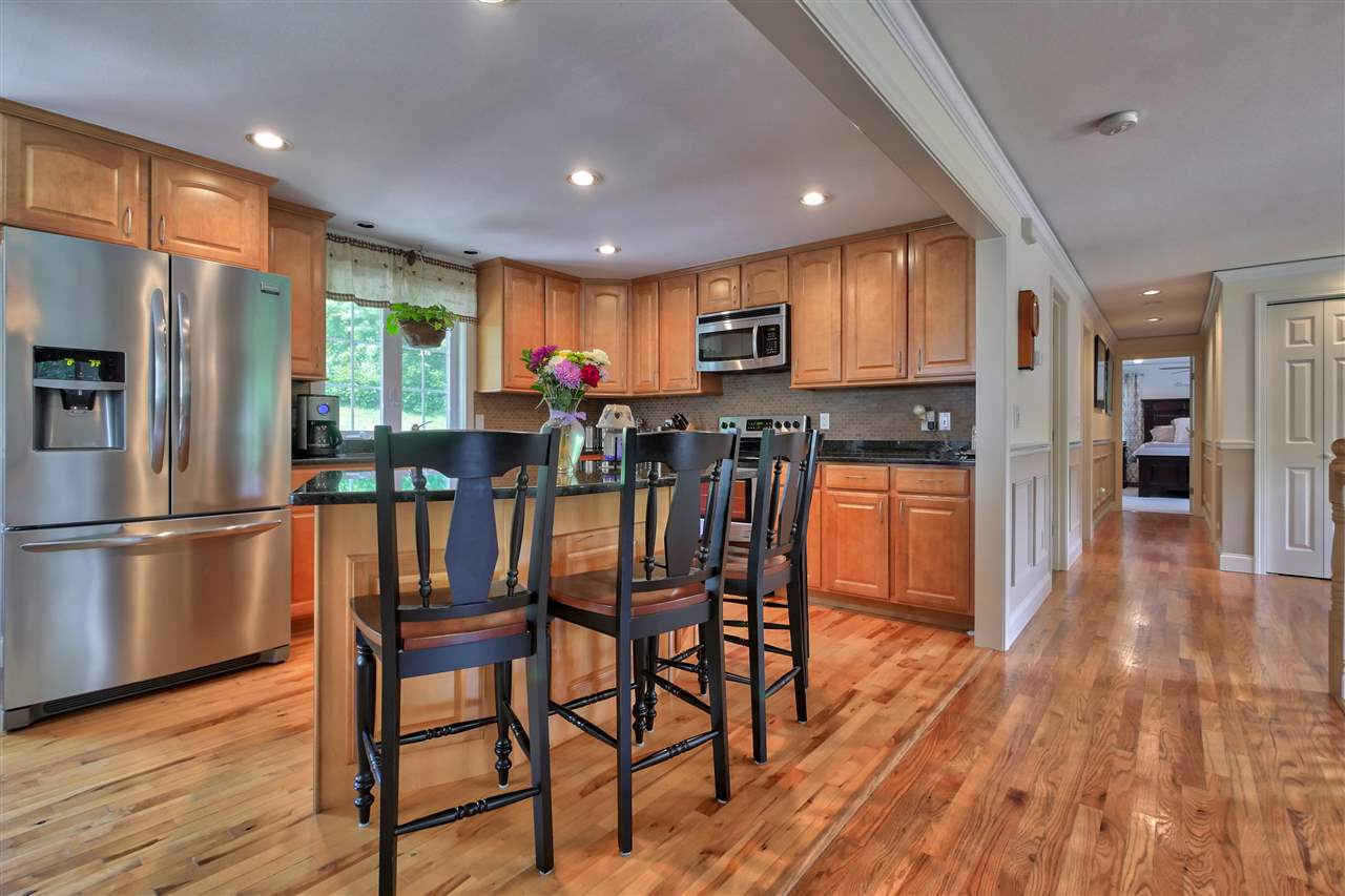 80 Wallace Road Goffstown, NH 03045 - Photo 18 of 36
