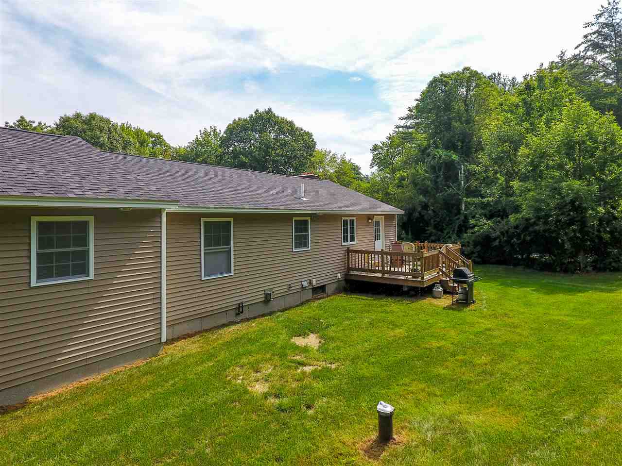80 Wallace Road Goffstown, NH 03045 - Photo 10 of 36