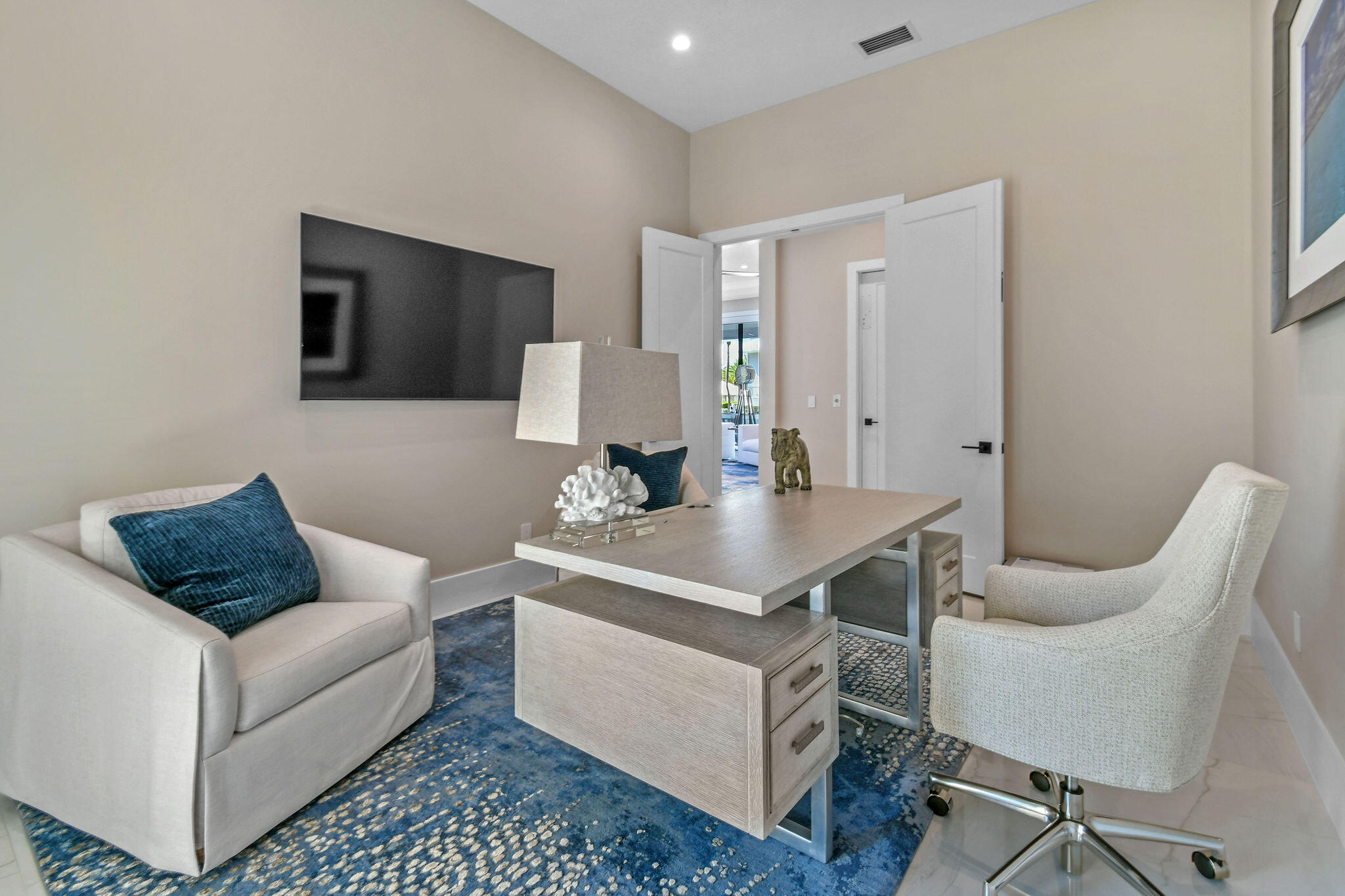 1060 Fairview Lane Singer Island, FL 33404 - Photo 21 of 82 a living room with furniture and a table