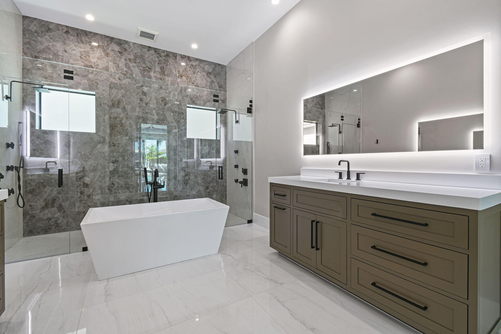 1060 Fairview Lane Singer Island, FL 33404 - Photo 30 of 82 1060FairviewLane(37)