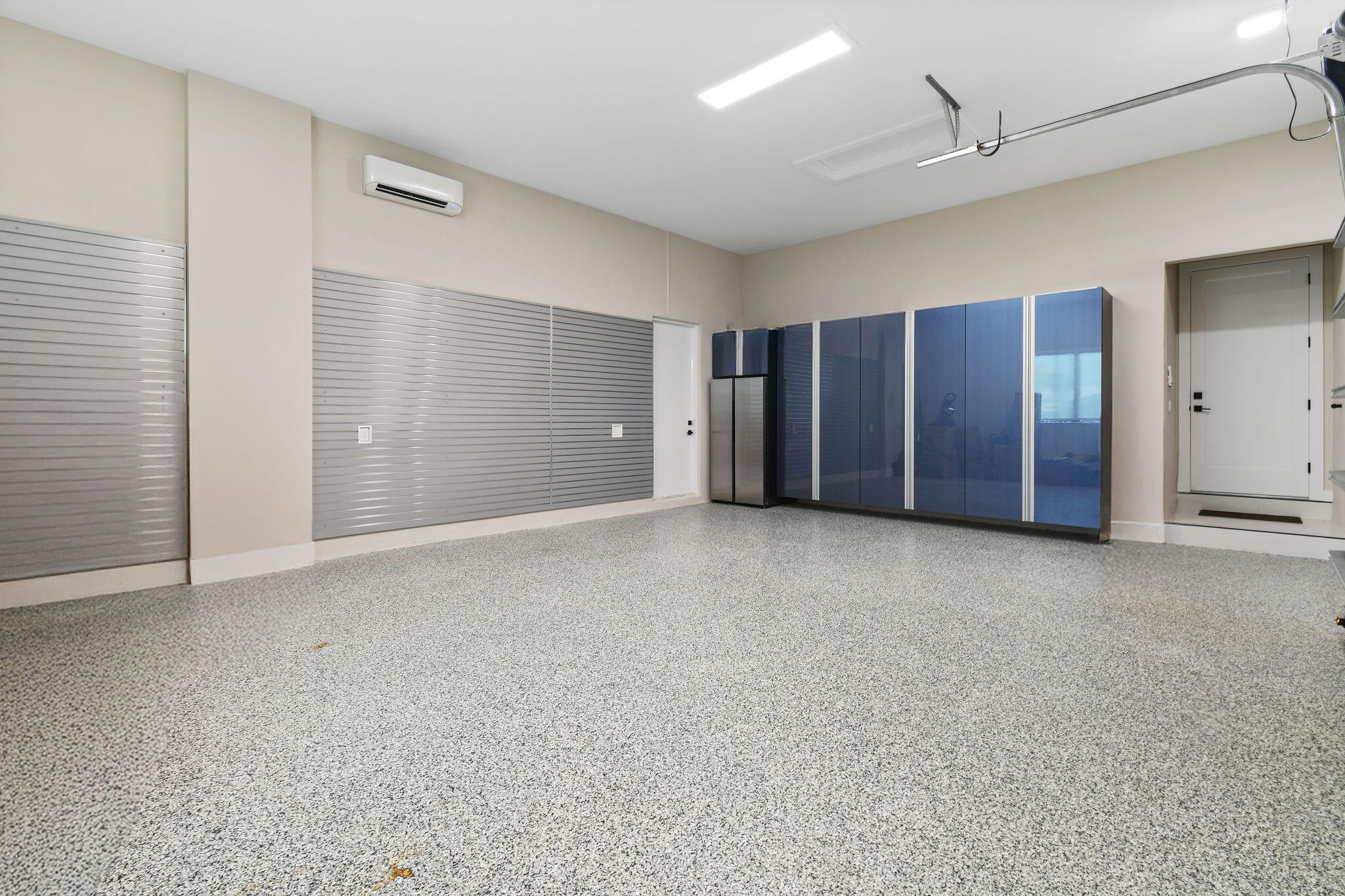 1060 Fairview Lane Singer Island, FL 33404 - Photo 69 of 82 a view of an empty room with closet area