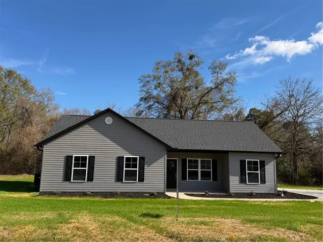 $244,900 | 2 Heyward Avenue, Honea Path, SC 29654