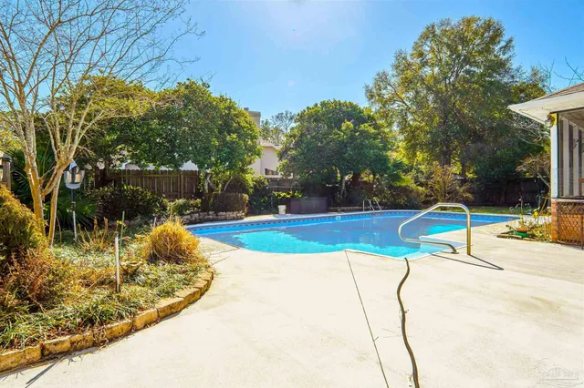 $403,000 | 3941 Leesway Circle, Pensacola, FL 32504