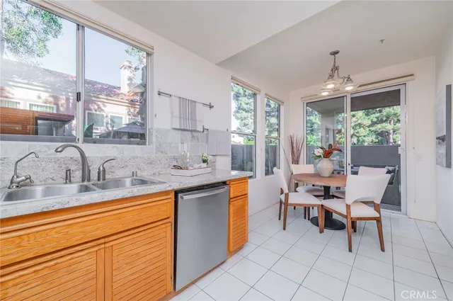 $3,900 | 2 Ellisworth Aisle, Irvine, CA 92620