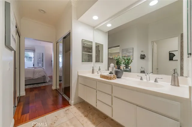 $3,900 | 2 Ellisworth Aisle, Irvine, CA 92620