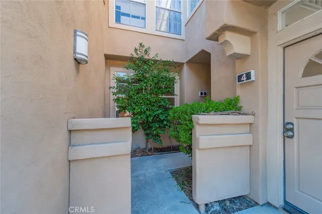 $3,900 | 2 Ellisworth Aisle, Irvine, CA 92620