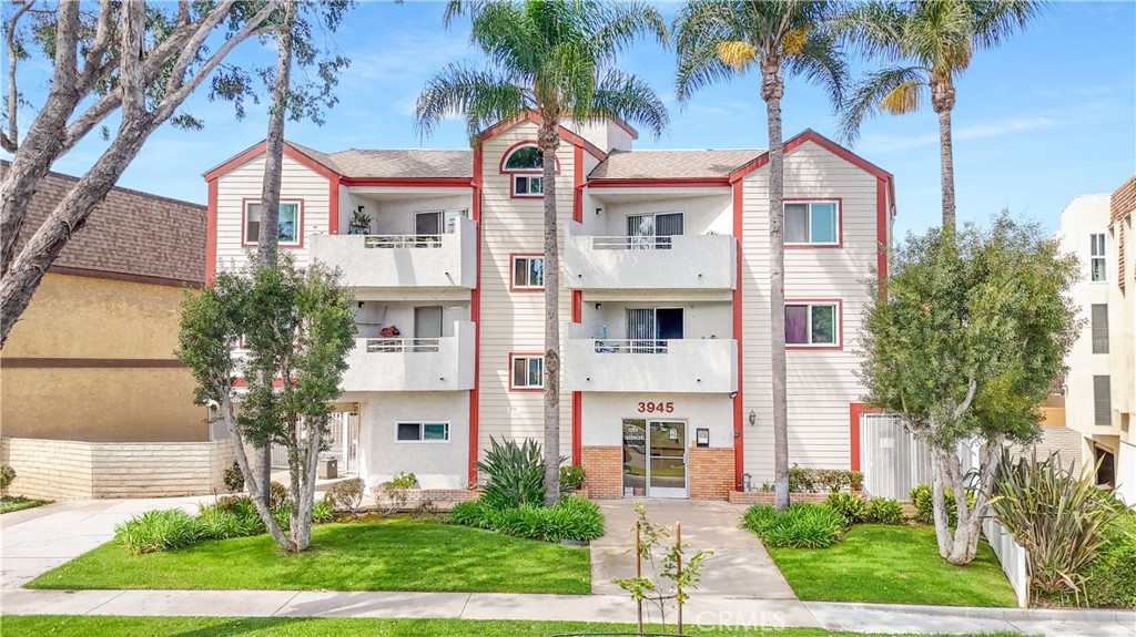 3945 North Virginia Road Long Beach, CA 90807 - Photo 1 of 1 Gallery Image 1