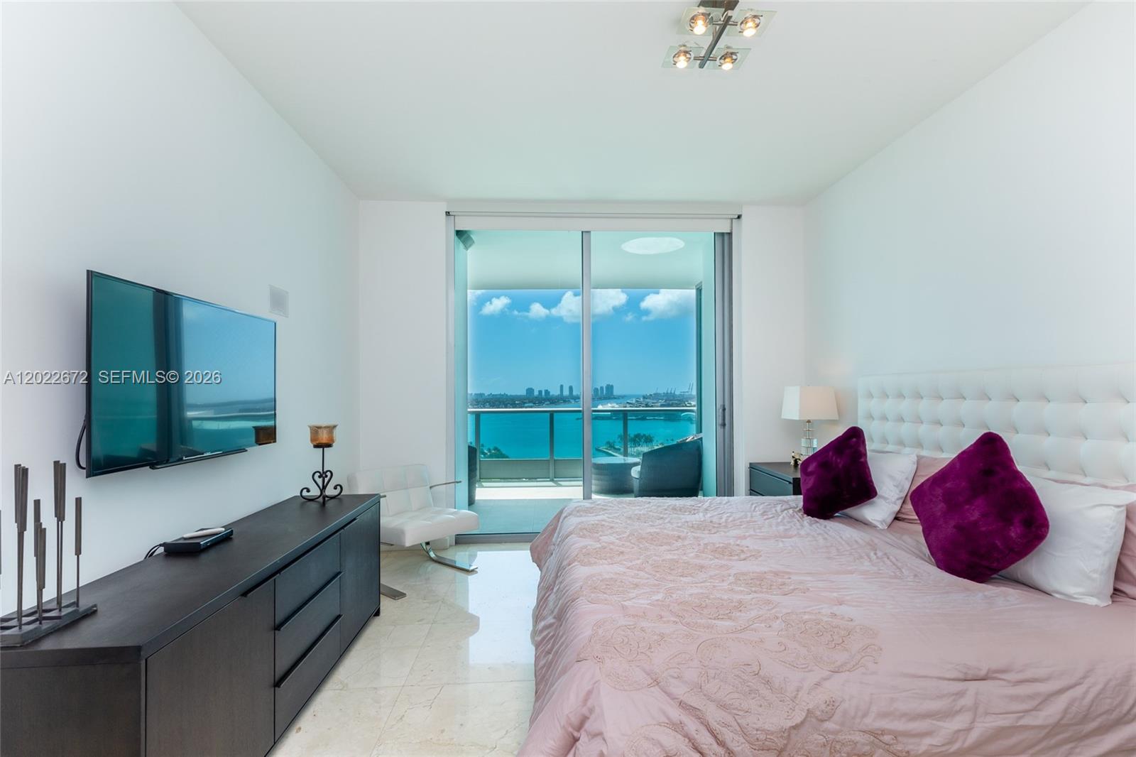 900 Biscayne Boulevard, Unit 2002 Miami, FL 33132 - Photo 23 of 38