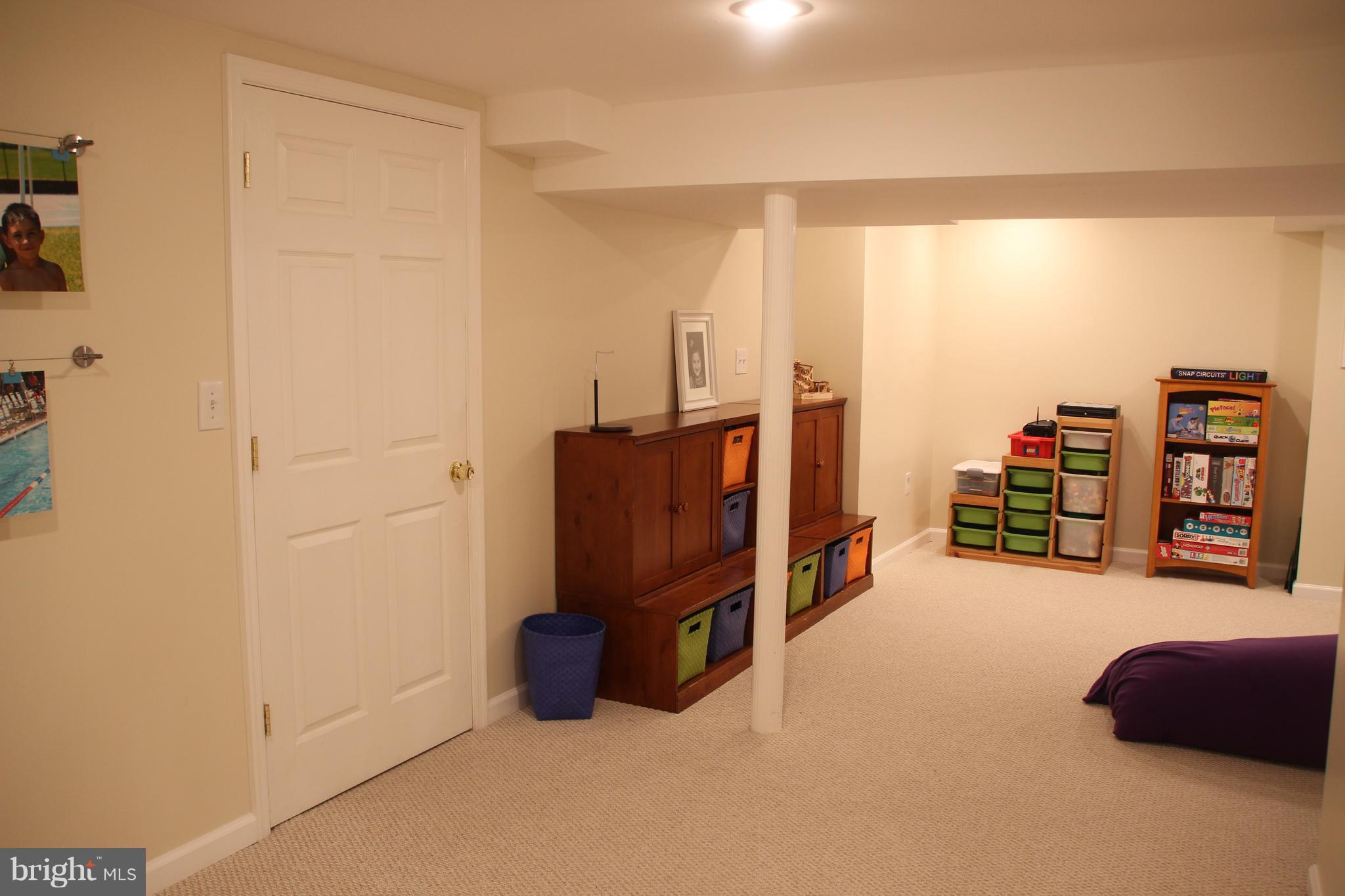 2518 Harmon Road Silver Spring, MD 20902 - Photo 22 of 29 Great playroom, TV room, game room