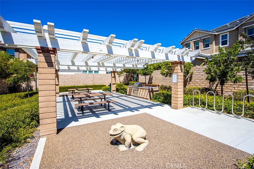 1509 Granada Road Upland, CA 91786 - Photo 27 of 31 a view of a large building