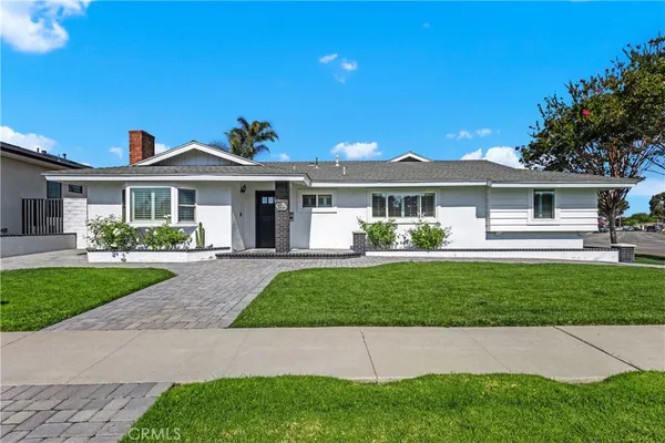 $6,400 | 3017 Ceylon Road, Costa Mesa, CA 92626