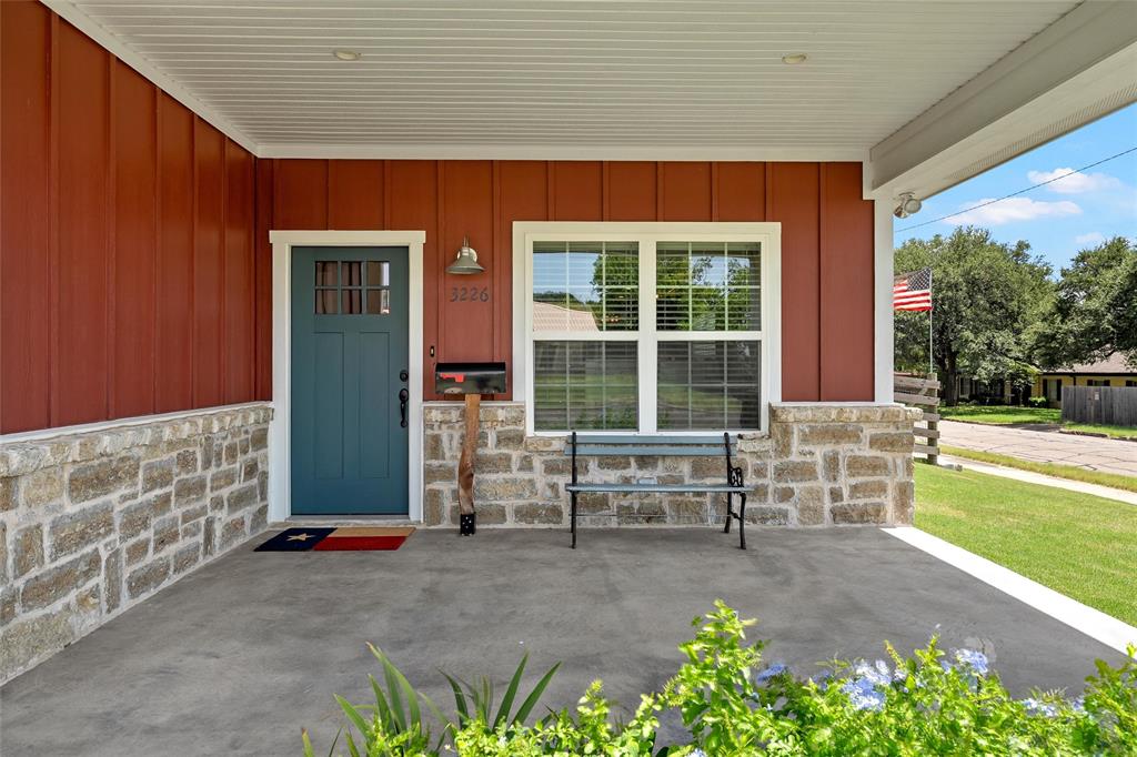 3226 Pine Avenue Waco, TX 76708 - Photo 4 of 36