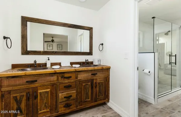 a view of a tennis court