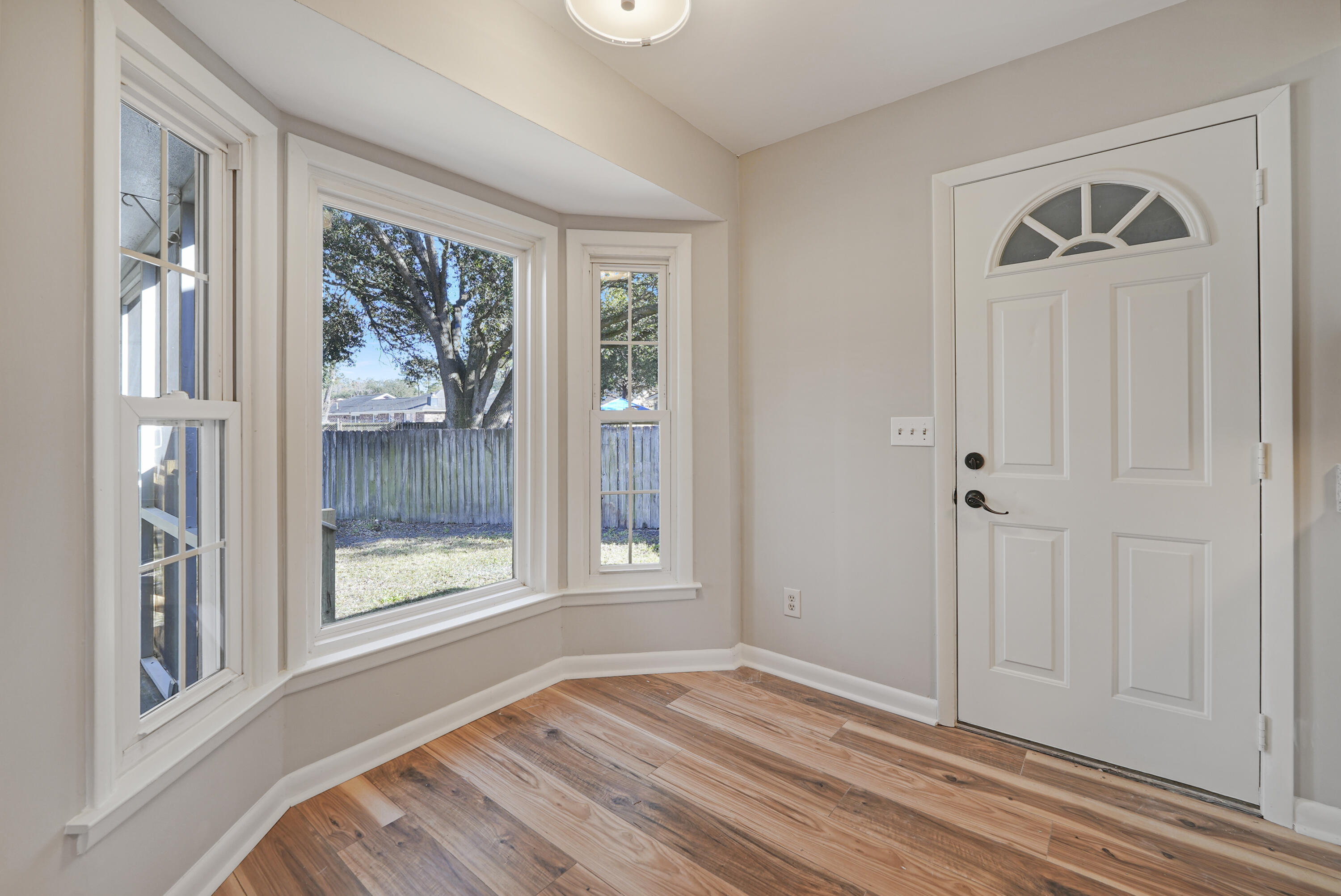 107 Sandtrap Road Summerville, SC 29483 - Photo 12 of 25 10