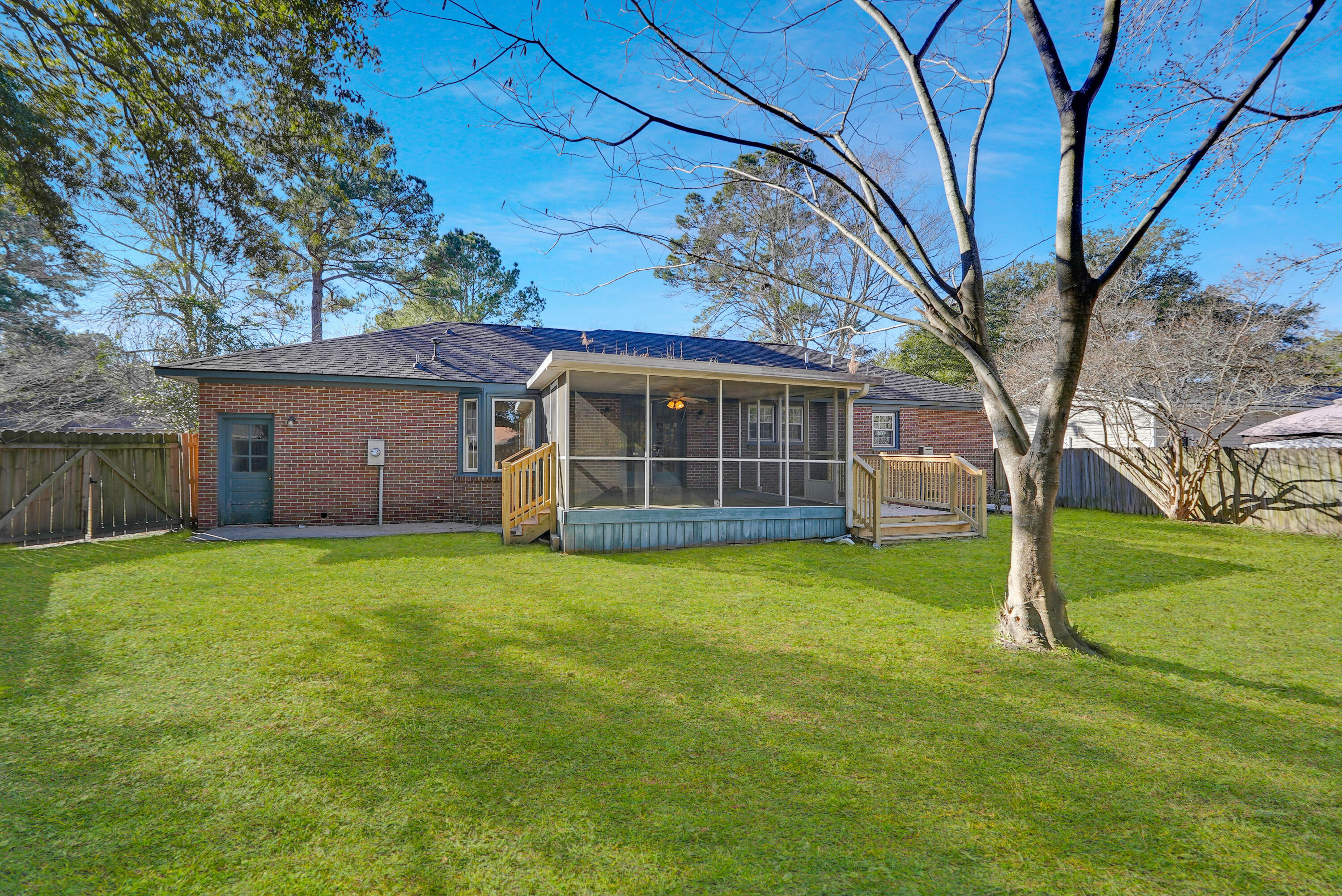 107 Sandtrap Road Summerville, SC 29483 - Photo 21 of 25 19