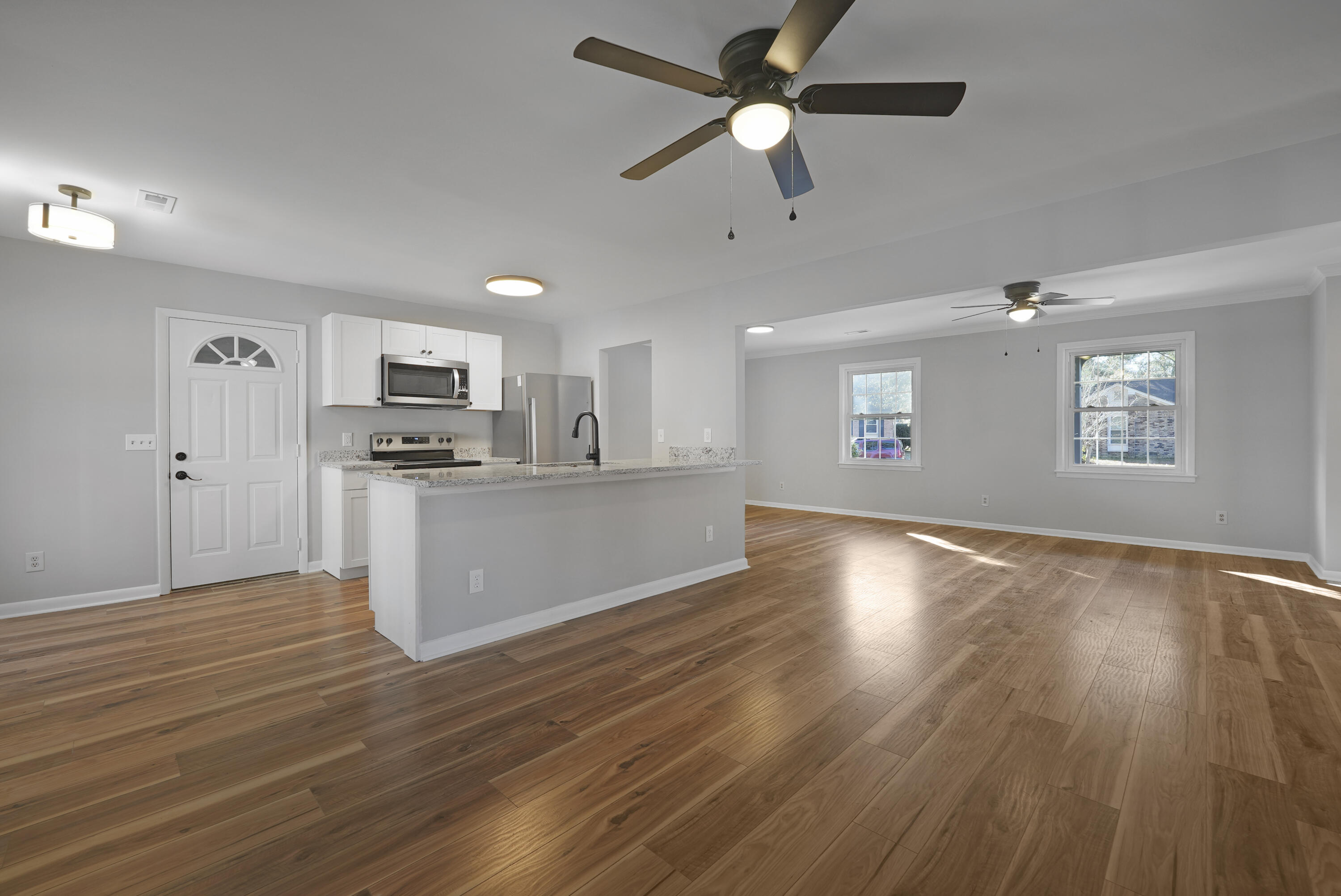 107 Sandtrap Road Summerville, SC 29483 - Photo 8 of 25 6