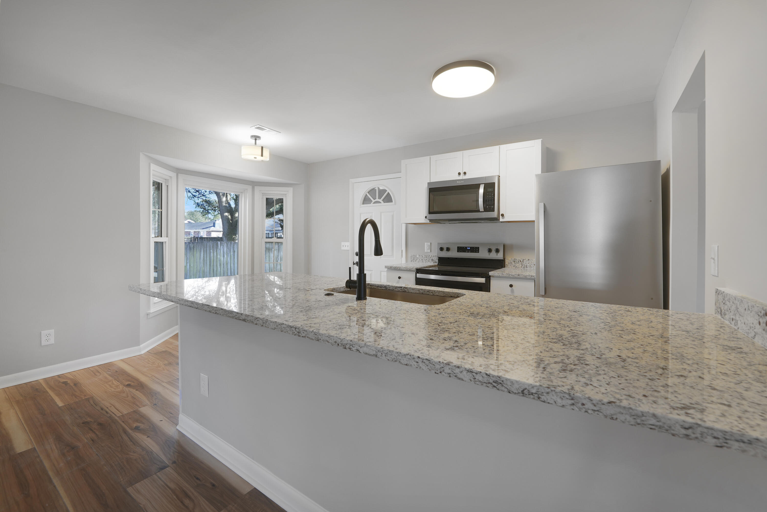 107 Sandtrap Road Summerville, SC 29483 - Photo 9 of 25 7