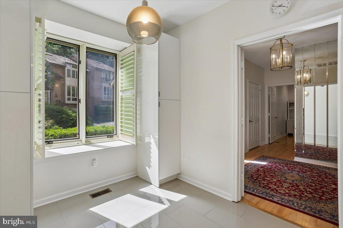 6113 Goldtree Way Bethesda, MD 20817 - Photo 25 of 75