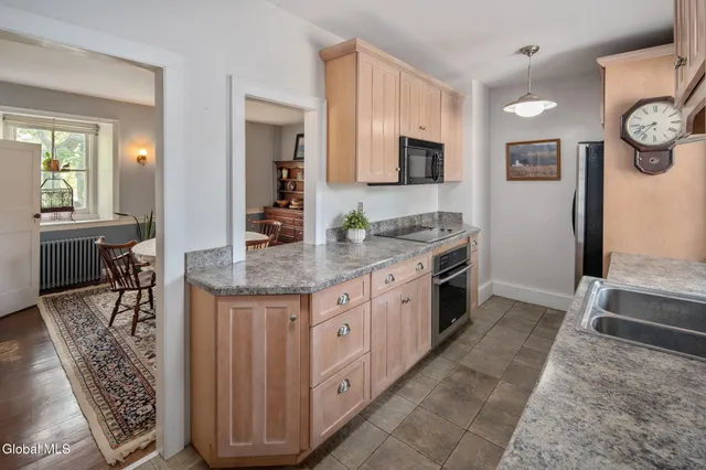 $995,000 | 432 Clipp Road, New Scotland, NY 12054