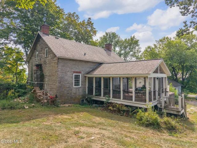 $995,000 | 432 Clipp Road, New Scotland, NY 12054