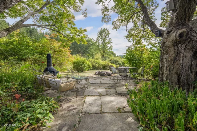 $995,000 | 432 Clipp Road, New Scotland, NY 12054