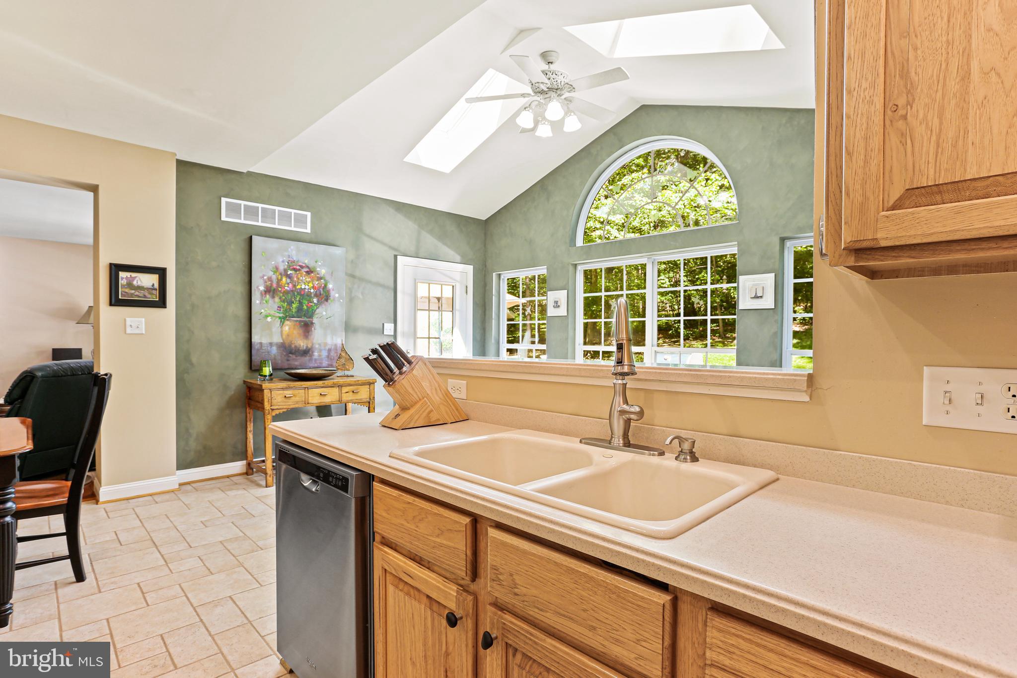 14439 Unionville Road Mount Airy, MD 21771 - Photo 13 of 57 Kitchen with double sink