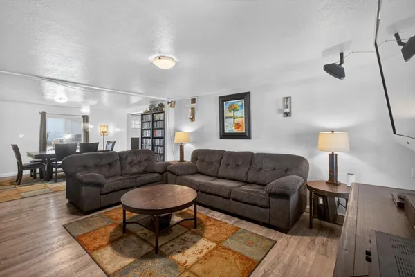 $475,000 | 477 Lynn Way, Yuba City, CA 95991