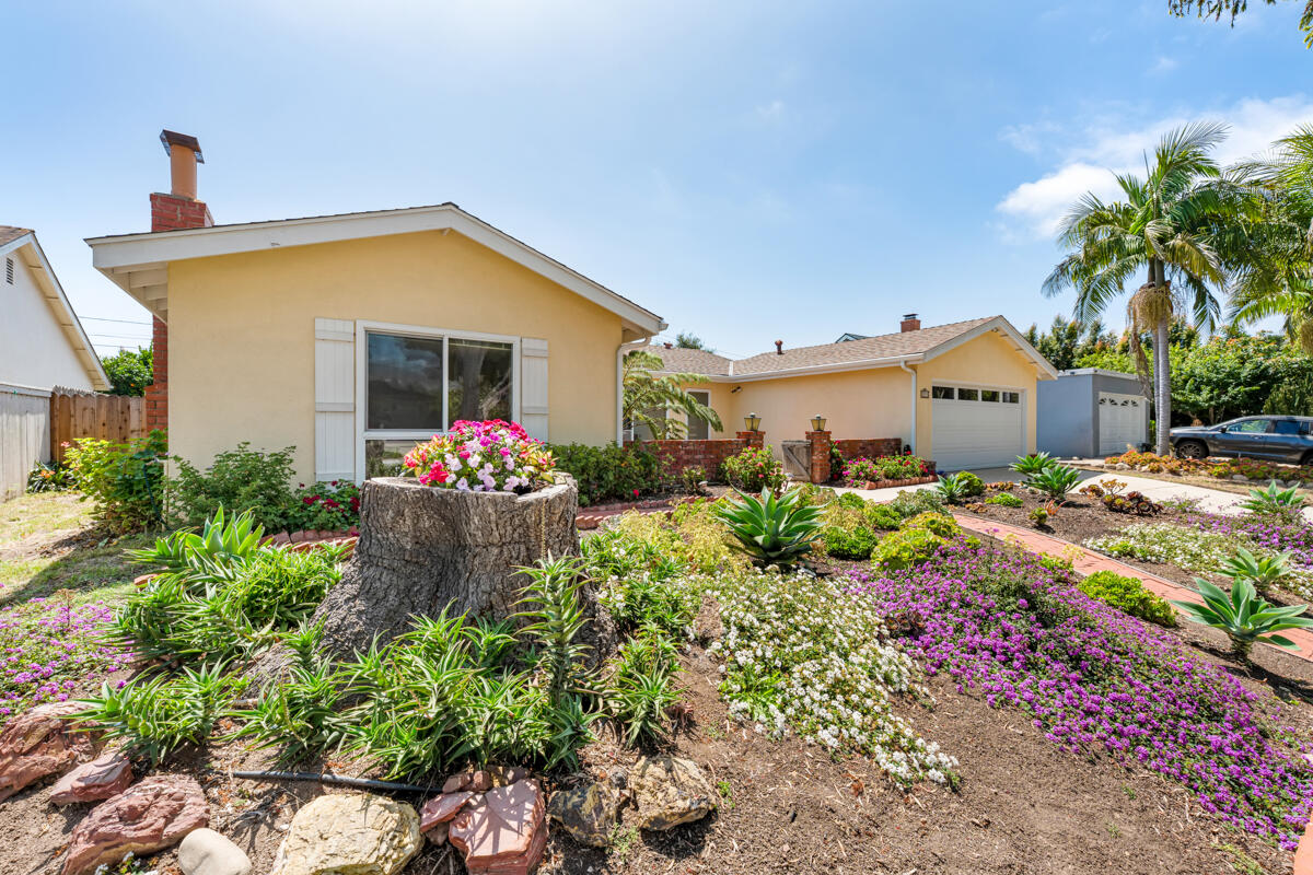 5575 Cameo Road Carpinteria, CA 93013 - Photo 4 of 32 _ROY6486