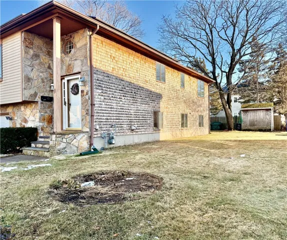 $497,400 | 139 Suffolk Avenue, Pawtucket, RI 02861