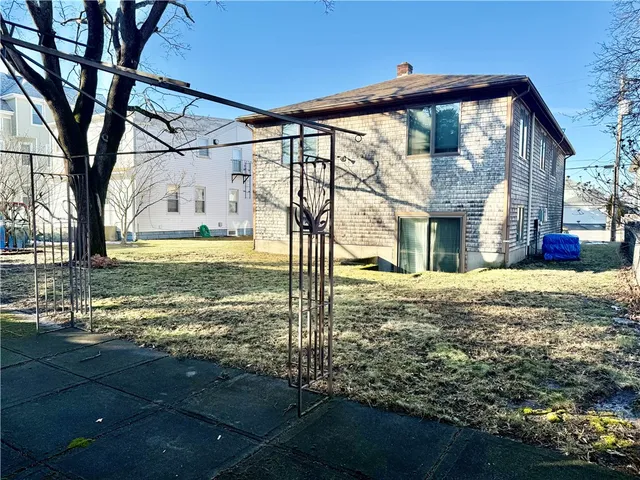 $497,400 | 139 Suffolk Avenue, Pawtucket, RI 02861