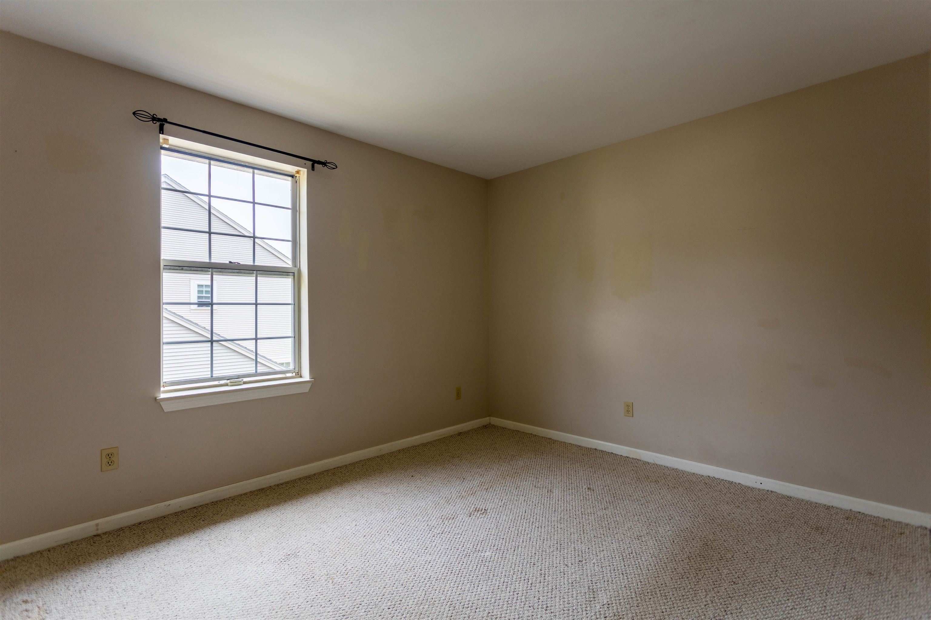 83 Borestone Lane Burlington, VT 05408 - Photo 14 of 30