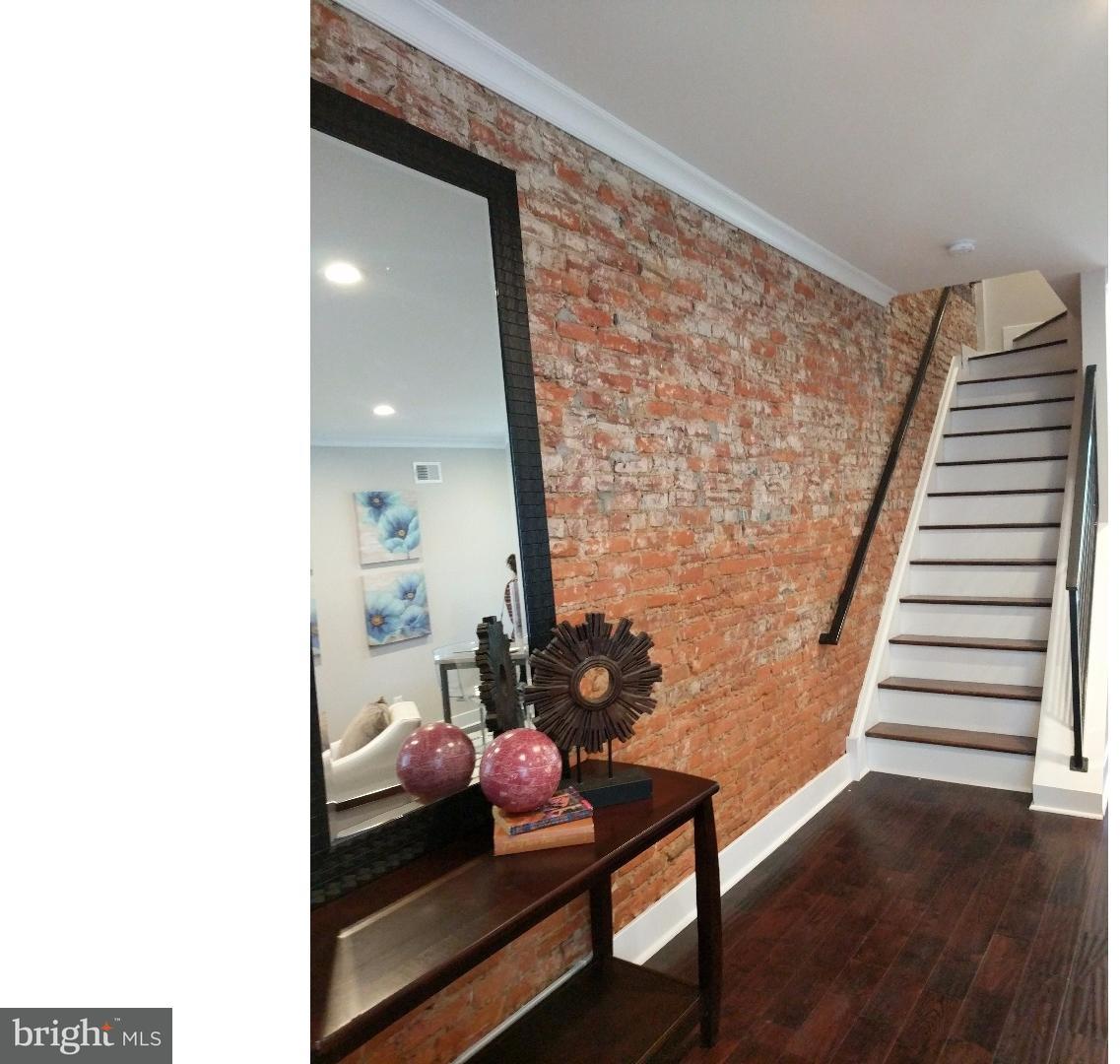 1035 South Chadwick Street Philadelphia, PA 19146 - Photo 16 of 25