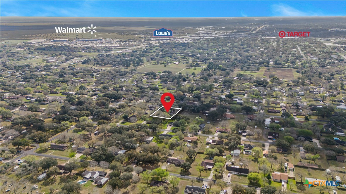 406 Blyth Road Victoria, TX 77904 - Photo 10 of 32 a view of an outdoor space with city view