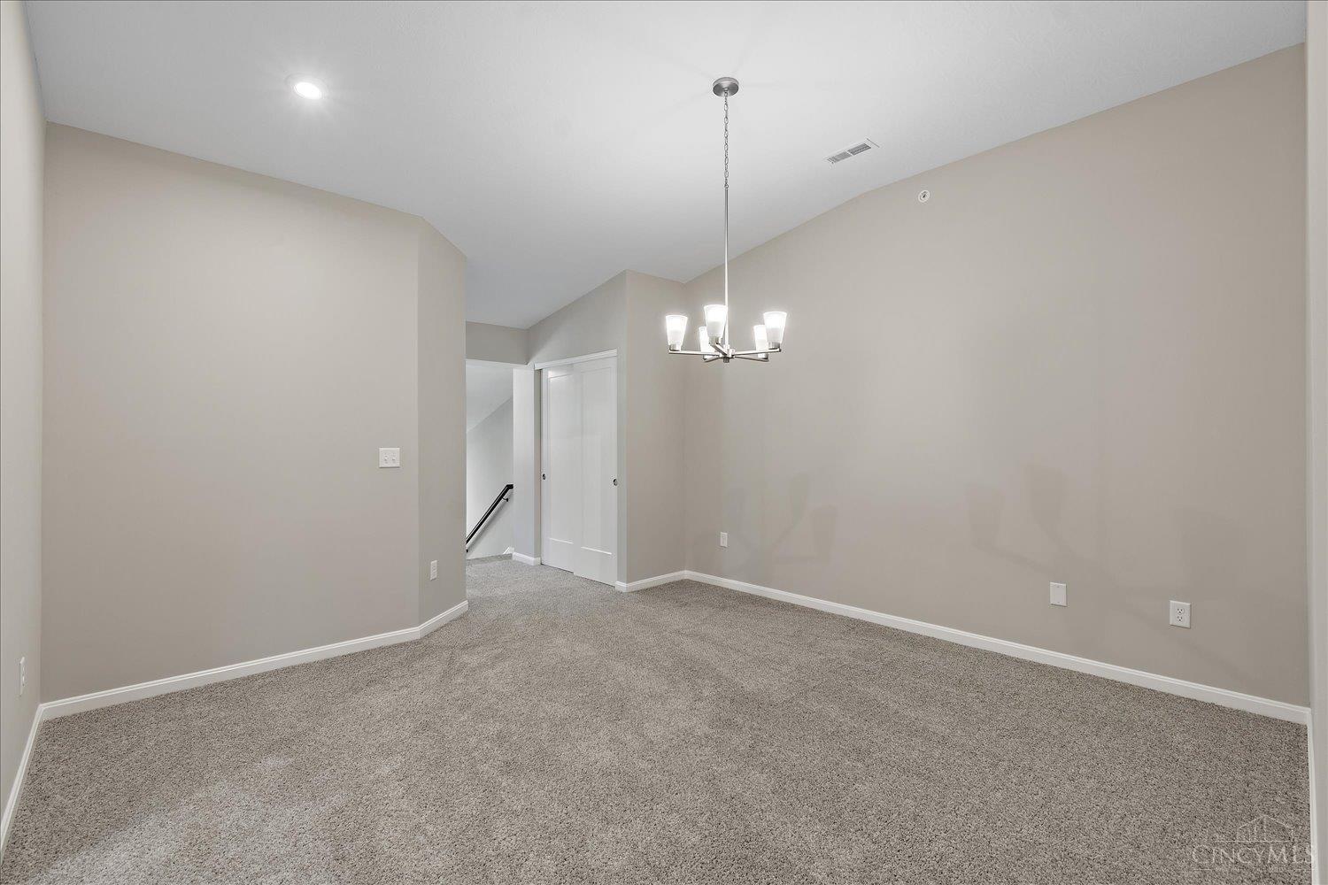 541 Tradition Ridge, Unit 81302 Cincinnati, OH 45245 - Photo 7 of 34