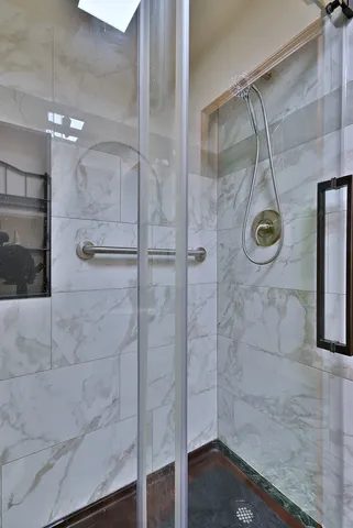 $359,900 | 2125 North Kenneth Avenue, Chicago, IL 60639