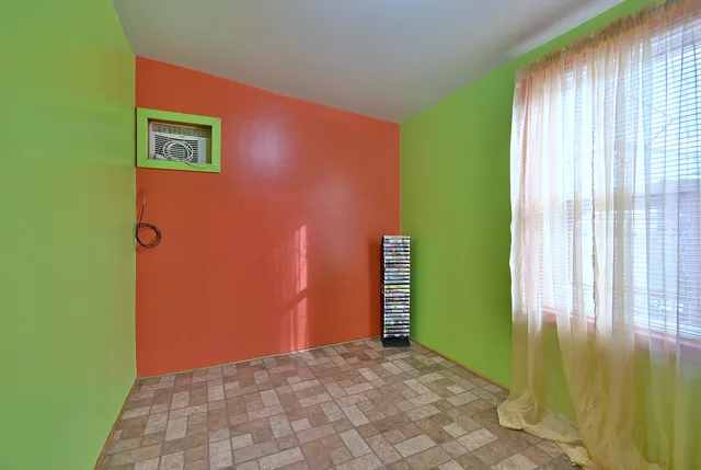 $359,900 | 2125 North Kenneth Avenue, Chicago, IL 60639