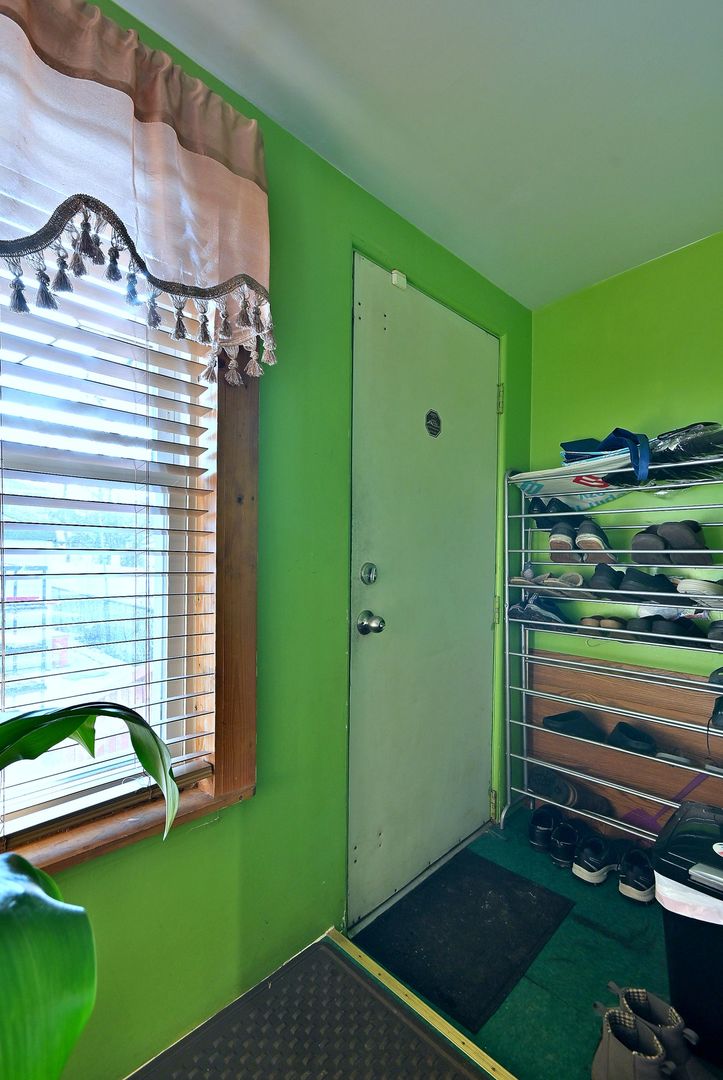 2125 North Kenneth Avenue Chicago, IL 60639 - Photo 17 of 25