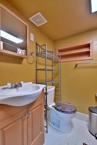 $359,900 | 2125 North Kenneth Avenue, Chicago, IL 60639