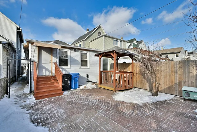 $359,900 | 2125 North Kenneth Avenue, Chicago, IL 60639