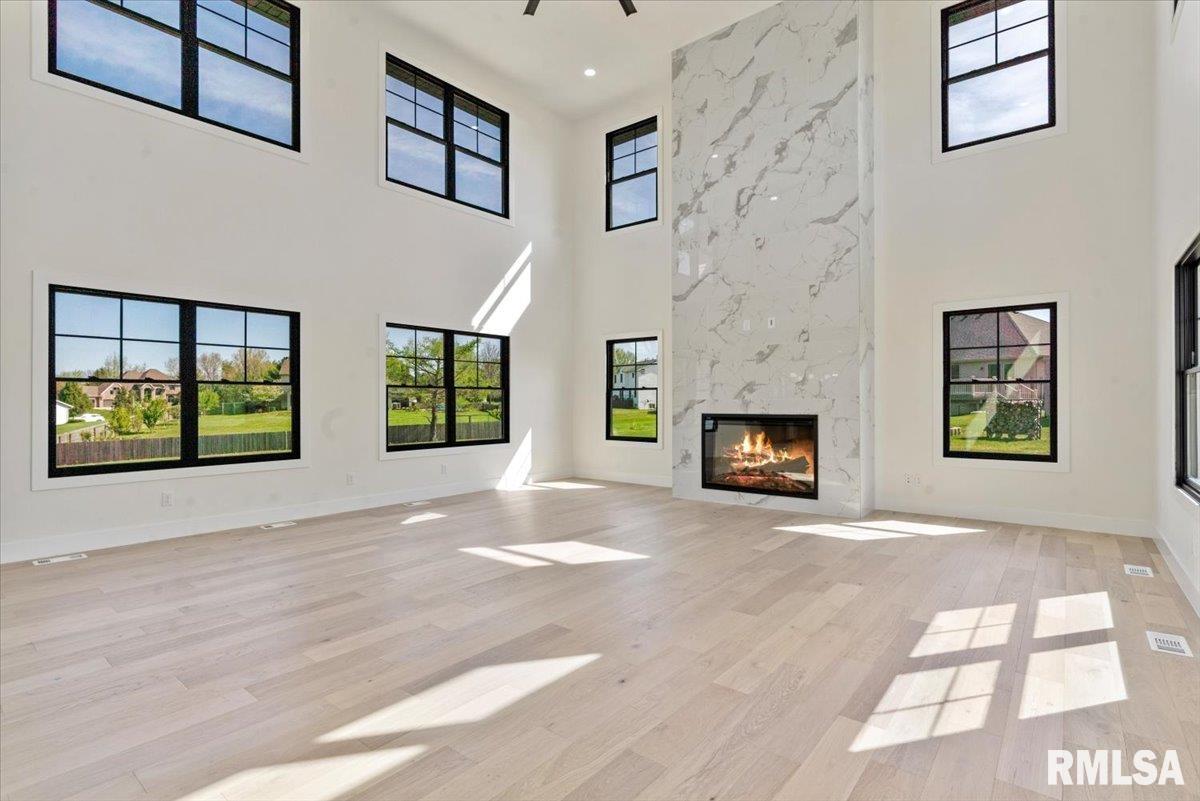 3315 Sudduth Road Sherman, IL 62684 - Photo 19 of 57