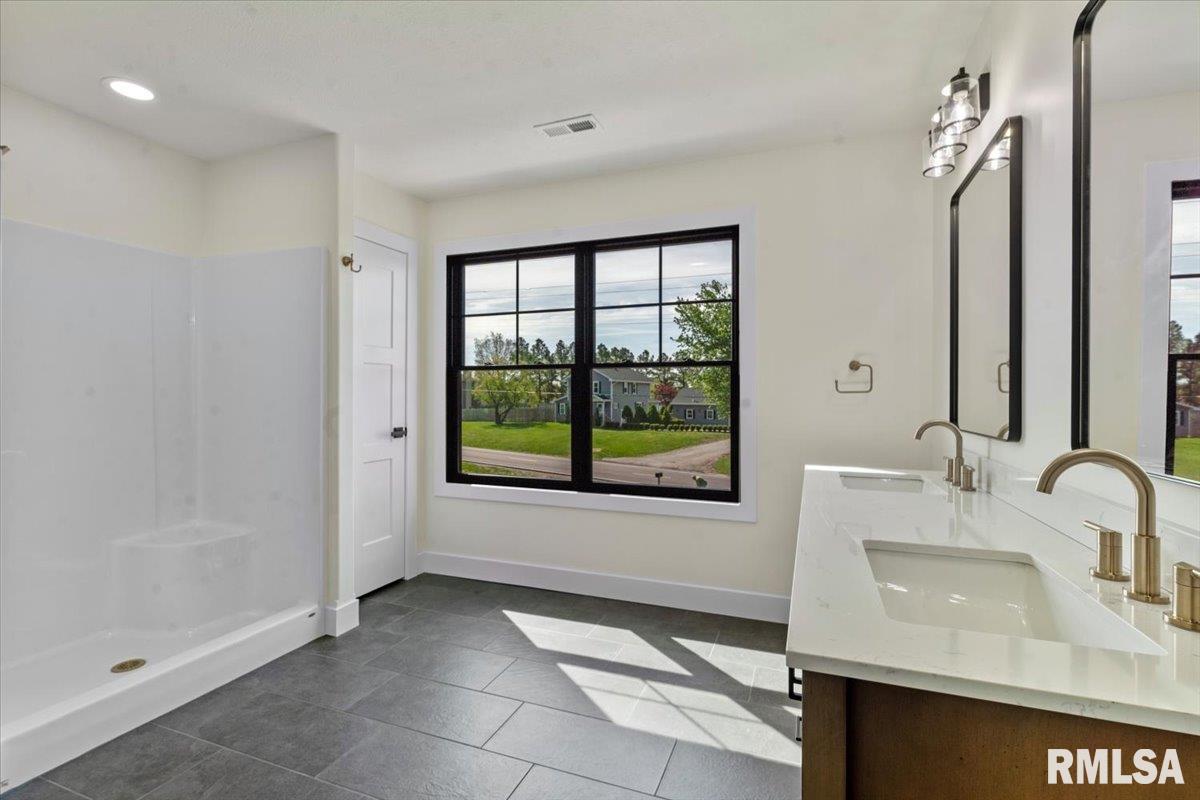 3315 Sudduth Road Sherman, IL 62684 - Photo 39 of 57