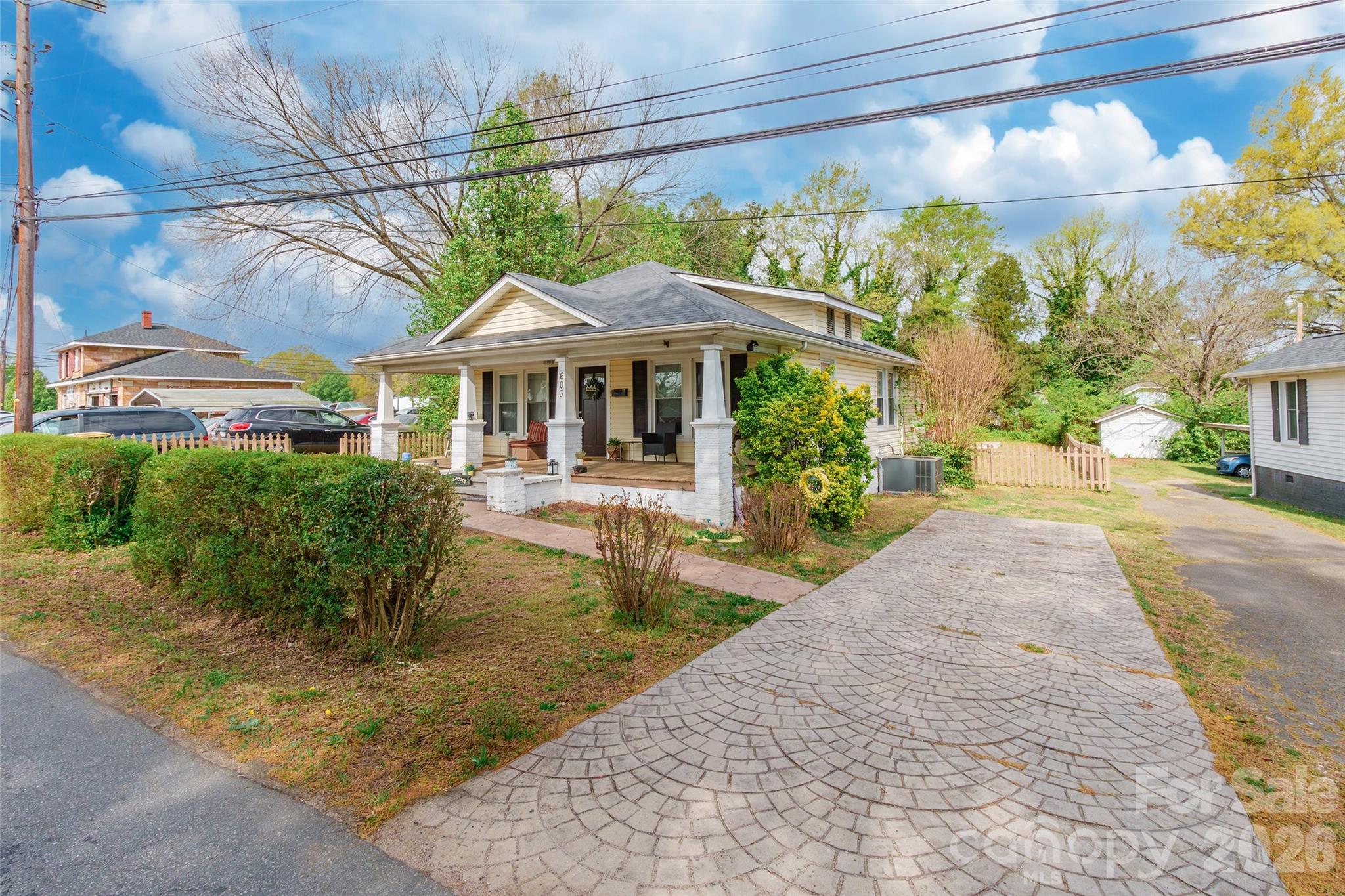 603 Fairview Street Kannapolis, NC 28083 - Photo 2 of 26