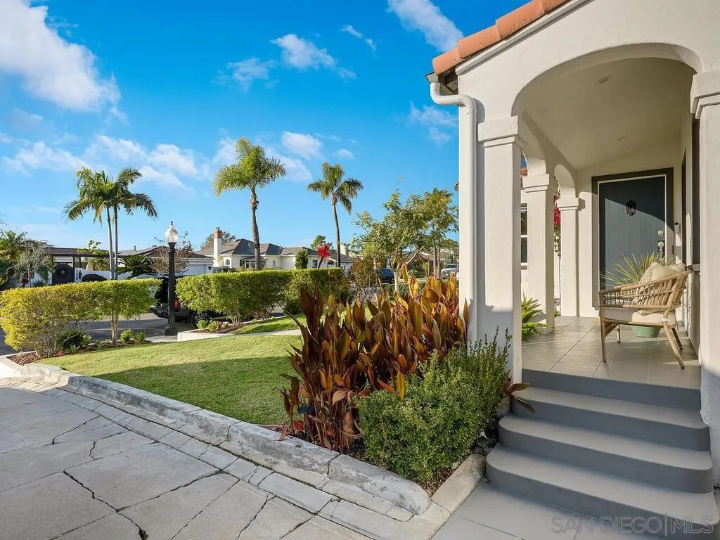 4607 Constance Drive San Diego, CA 92115 - Photo 3 of 41