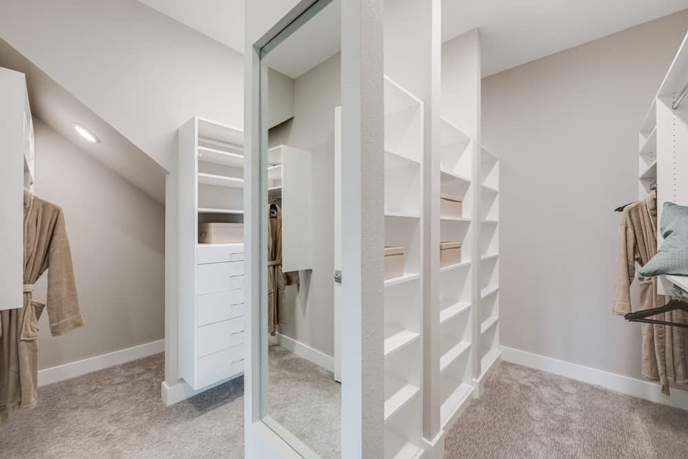 4811 Morning Spgs Drive Spring, TX 77386 - Photo 19 of 37 an entryway with a door