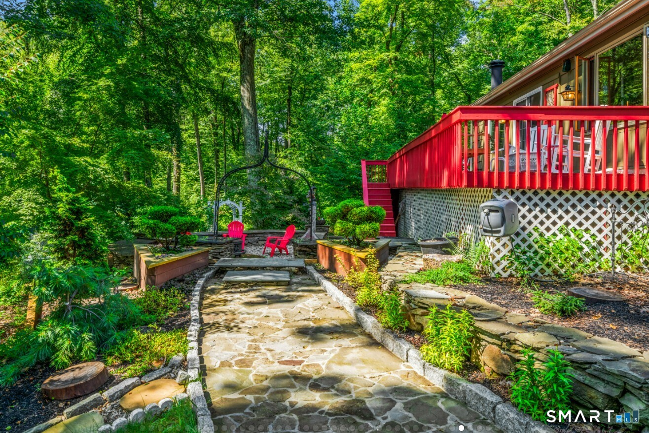 92 Kenmore Road Bloomfield, CT 06002 - Photo 31 of 37