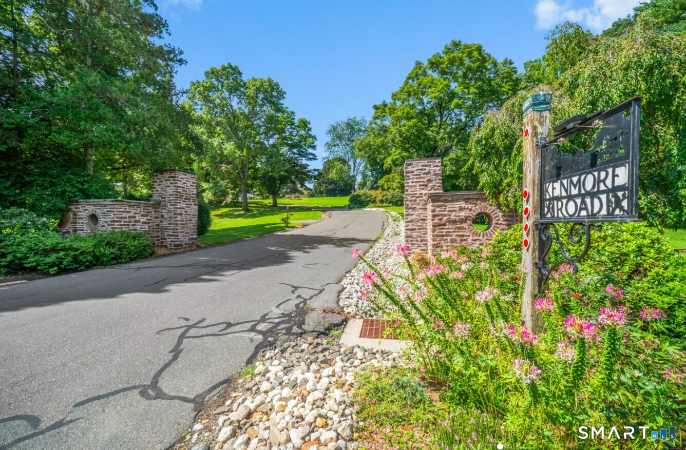 92 Kenmore Road Bloomfield, CT 06002 - Photo 32 of 37