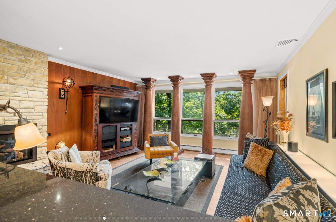 92 Kenmore Road Bloomfield, CT 06002 - Photo 6 of 37