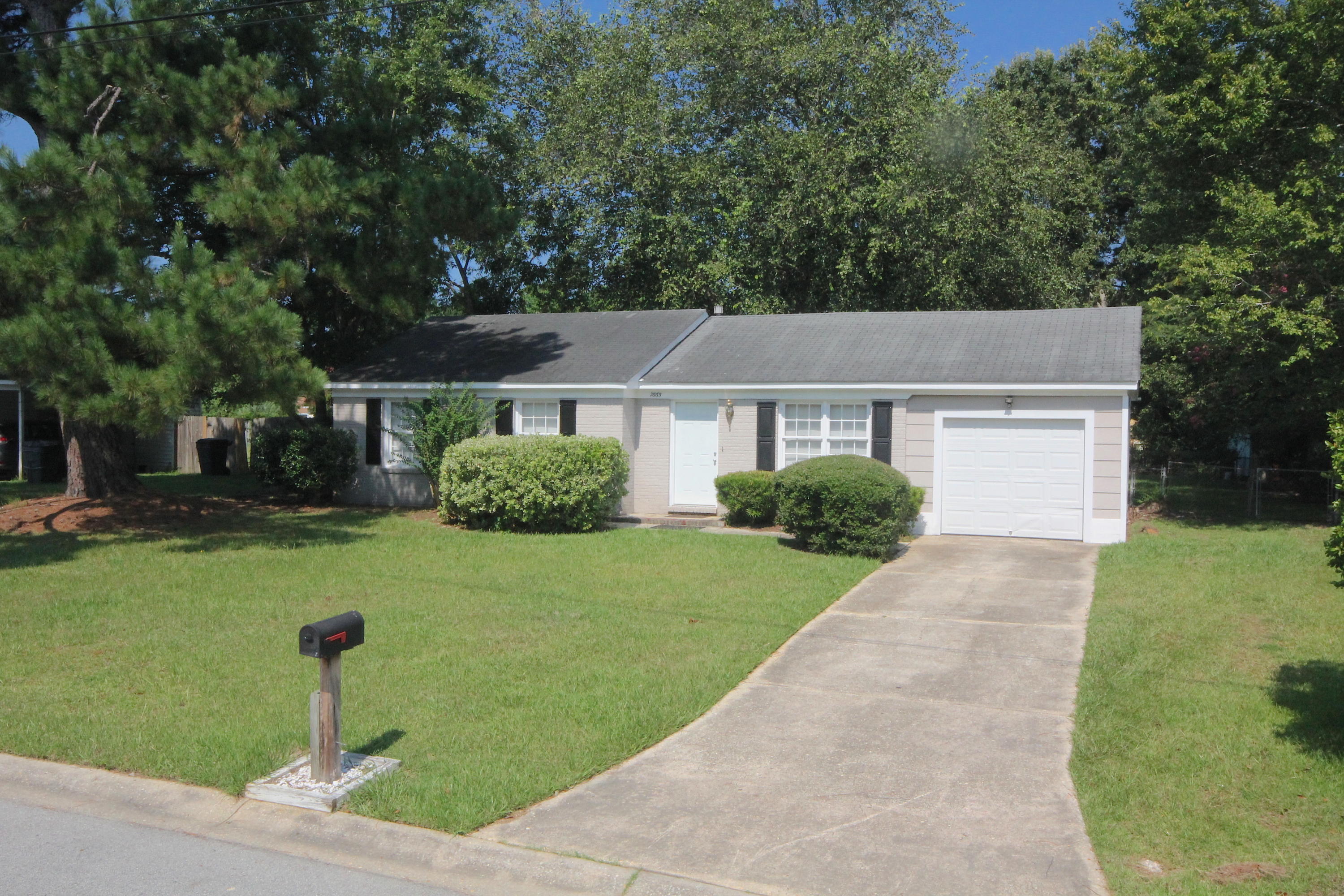7665 Chippendale Road North Charleston, SC 29420 - Photo 1 of 13 Front