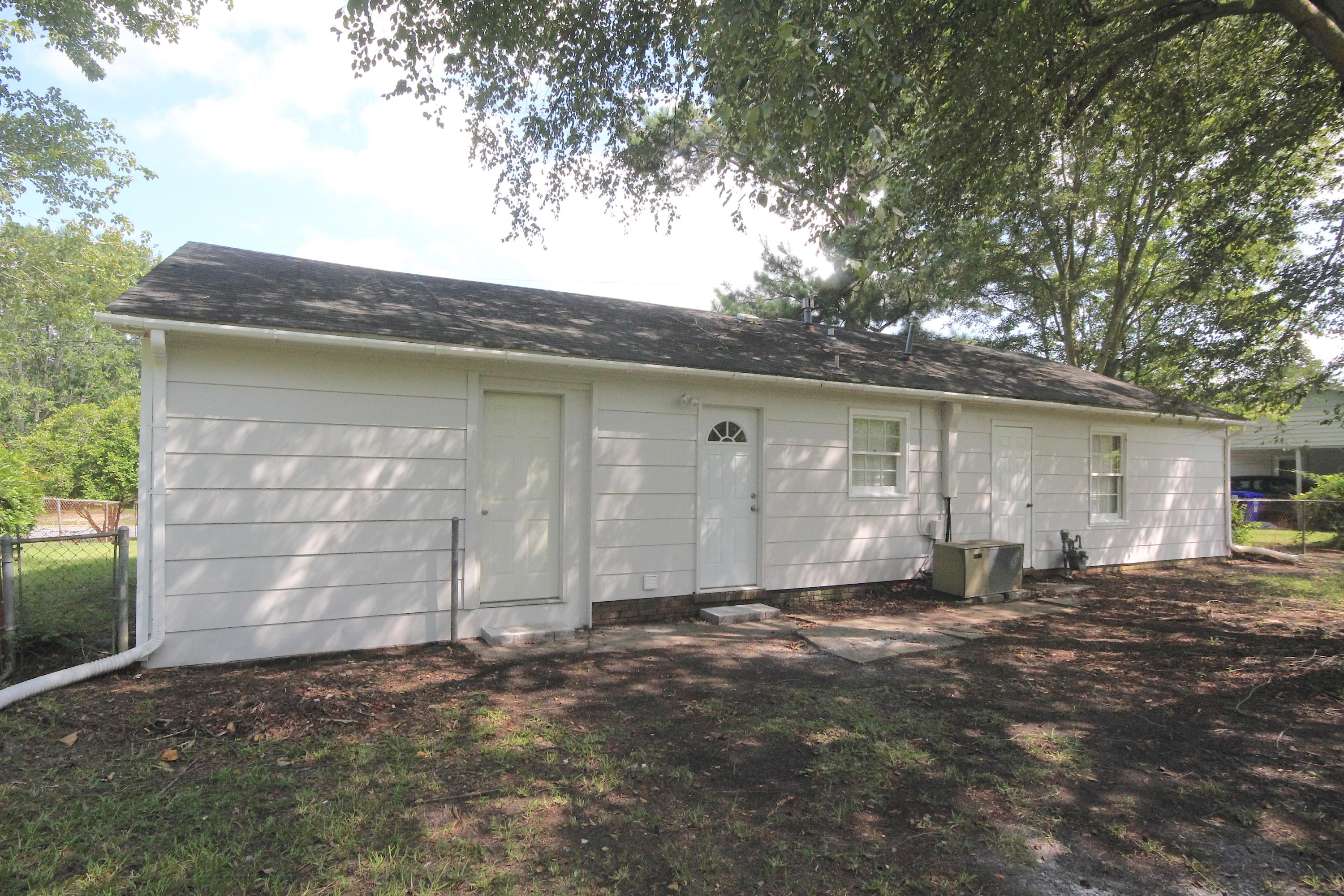7665 Chippendale Road North Charleston, SC 29420 - Photo 11 of 13 RearA